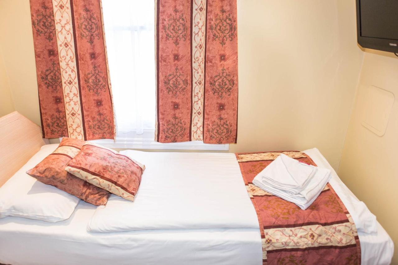 Economy Single Room,723593977:JPEG